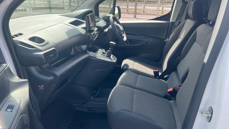 Peugeot Partner Standard Diesel 1.5 BlueHDi 100 Asphalt Van